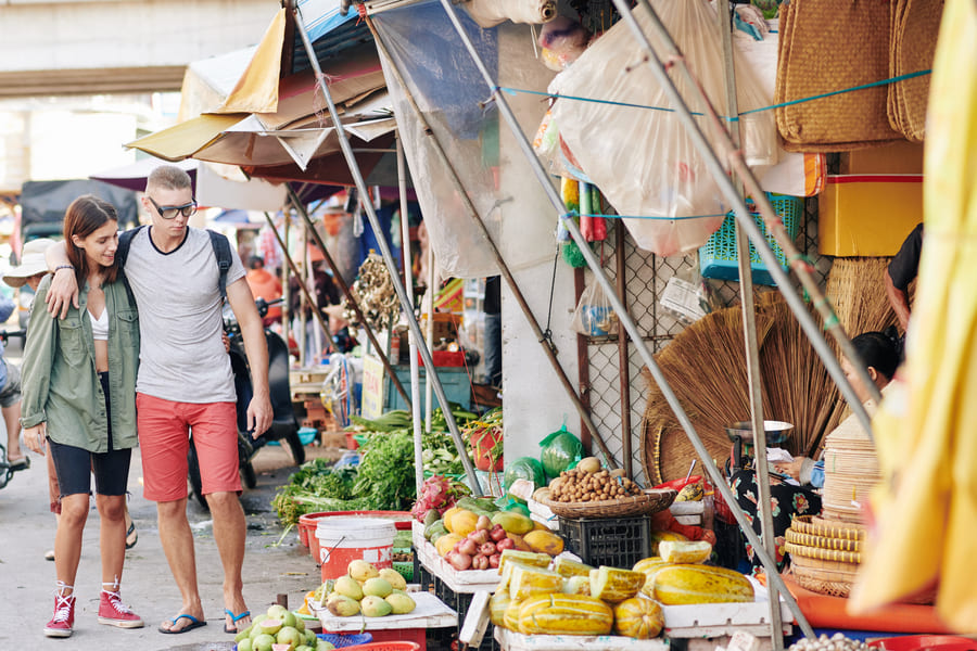 Un turista en mercado chino